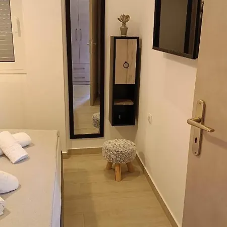 Enigma Boutique Votsalo * Marmari (Evia)